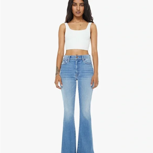 Mother The Lil Weekender Flare Jeans Size 25 in Layover Wash - Picture 7 of 9